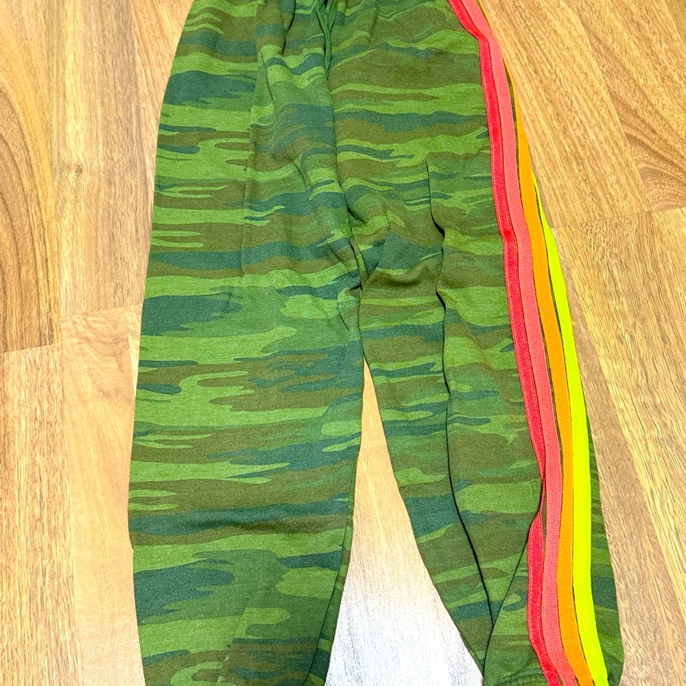 Aviator nation, camouflage, sweatpants